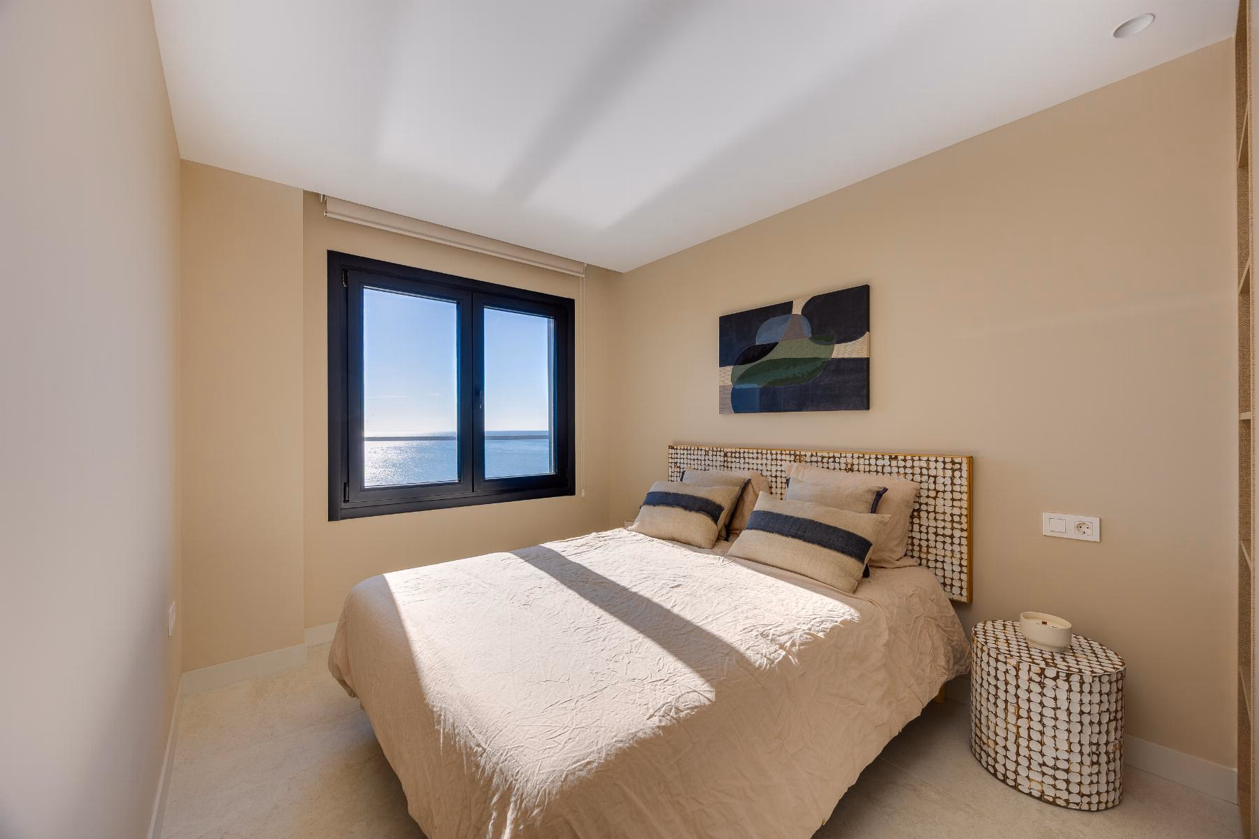 Playa del Acequión, Torrevieja — Renovated 2-Bed Seafront Apartment, 5th Floor - 32