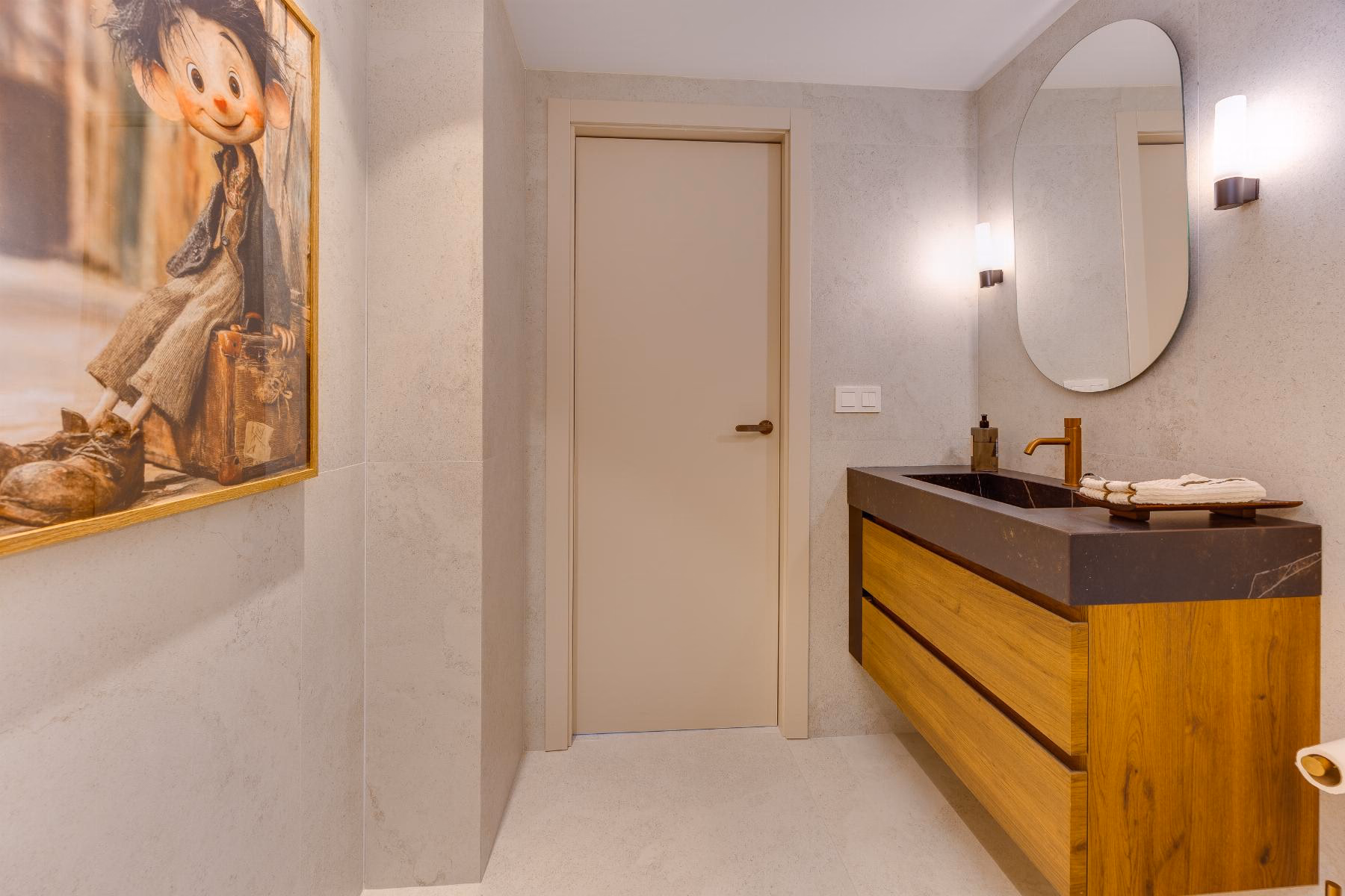 Playa del Acequión, Torrevieja — Renovated 2-Bed Seafront Apartment, 5th Floor - 37