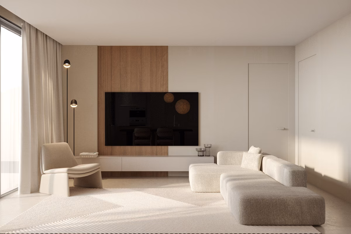 Salón con pared de la televisión revestida de madera y sofá modular bajo