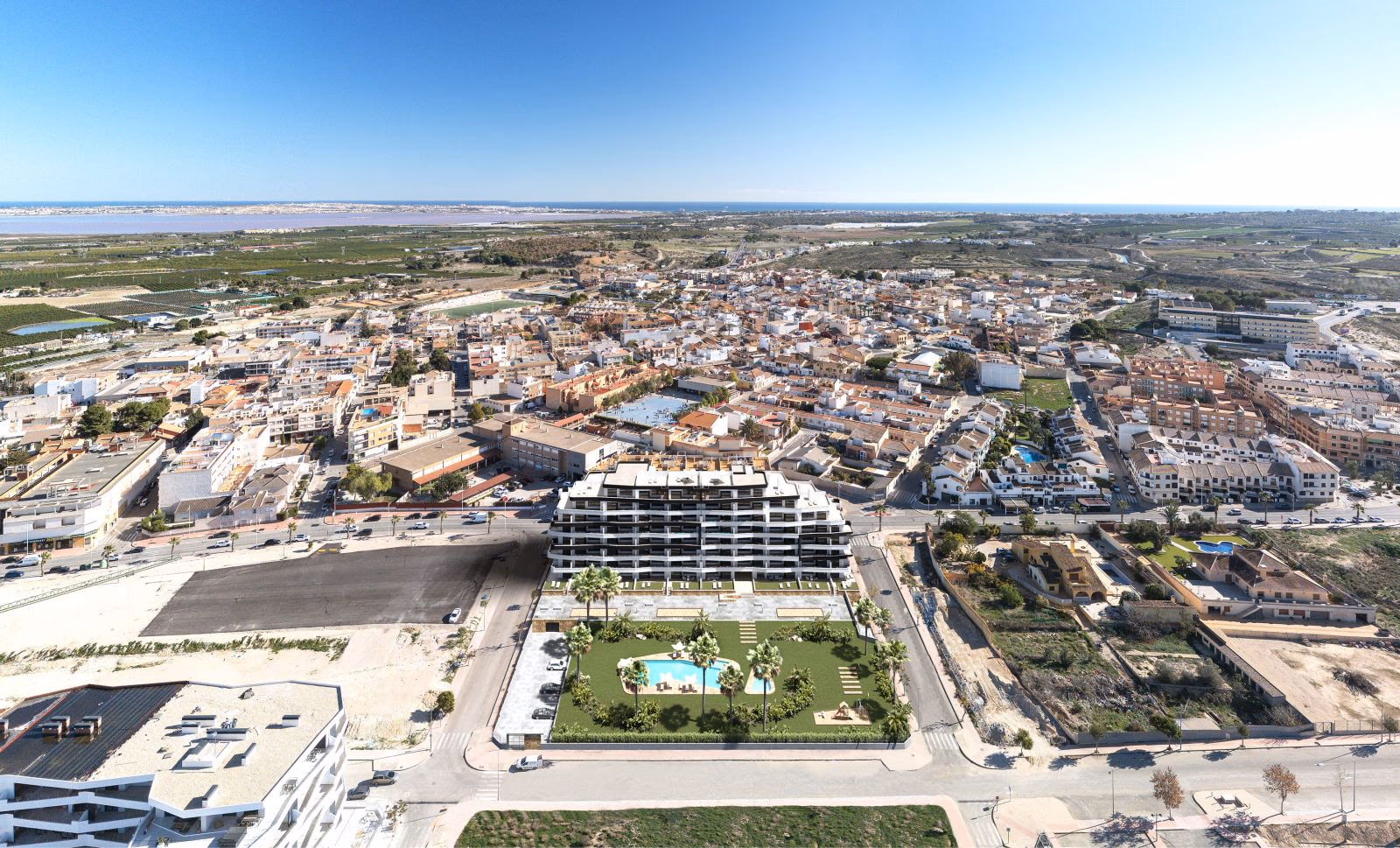Salinas Gardens oberhalb von San Miguel de Salinas mit Salzseen und Küste im Hintergrund