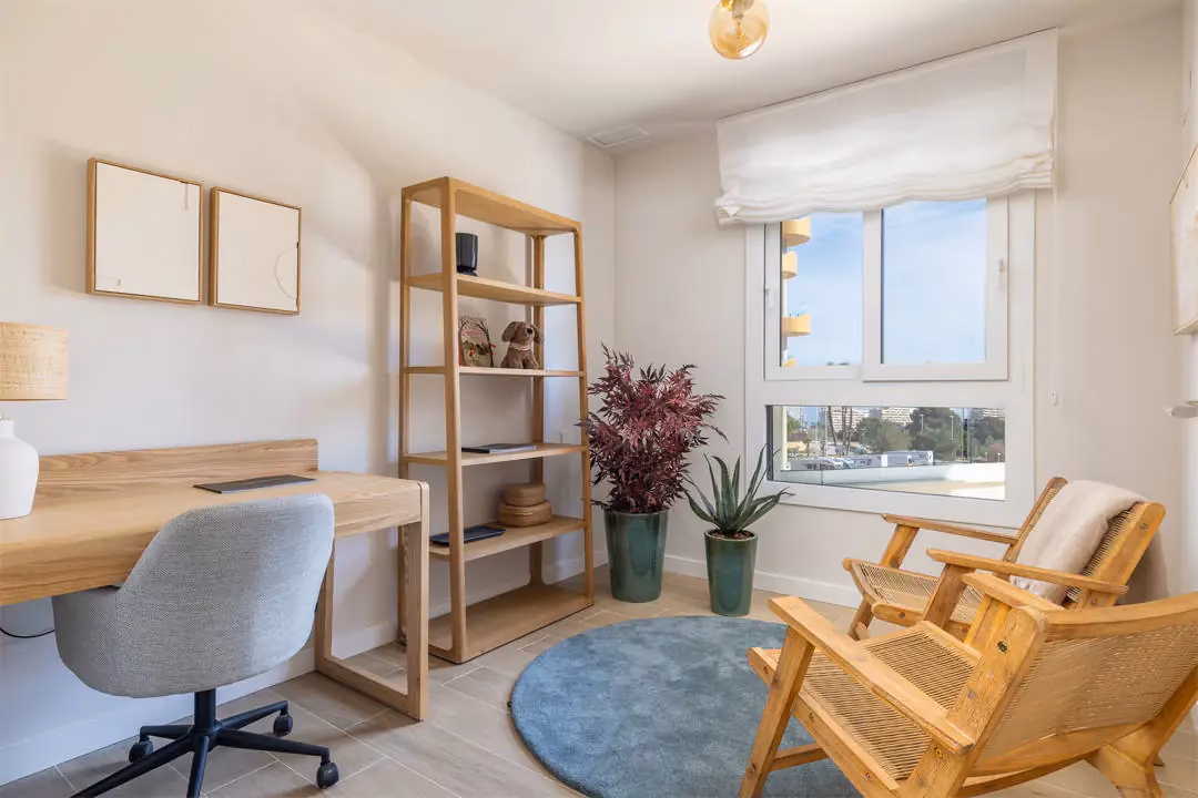 Open keuken met eilandtafel in de modelwoning