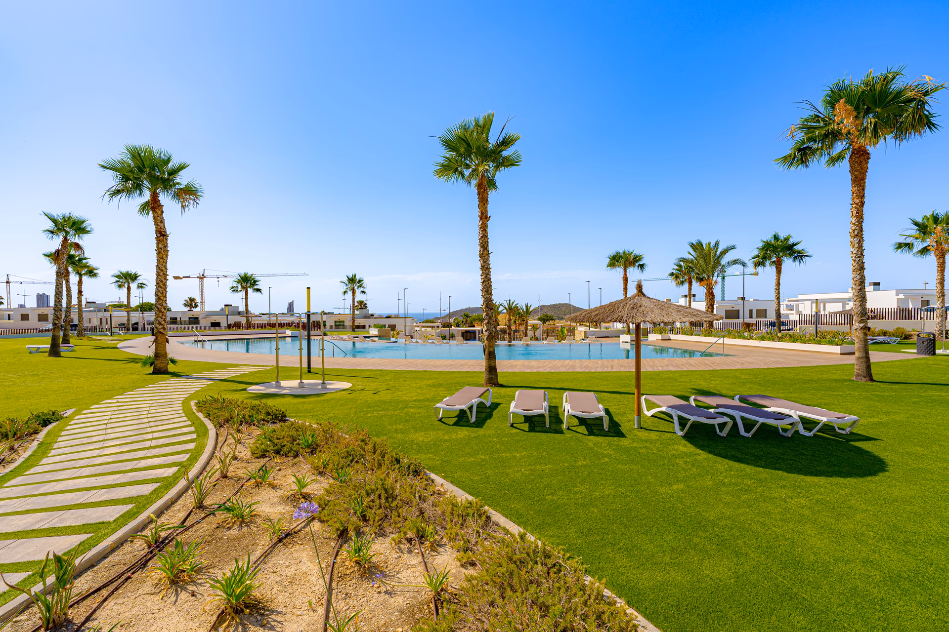 Apartamento esquinero con terraza y jardín de 106 m² — Seascape Resort, Finestrat - 36