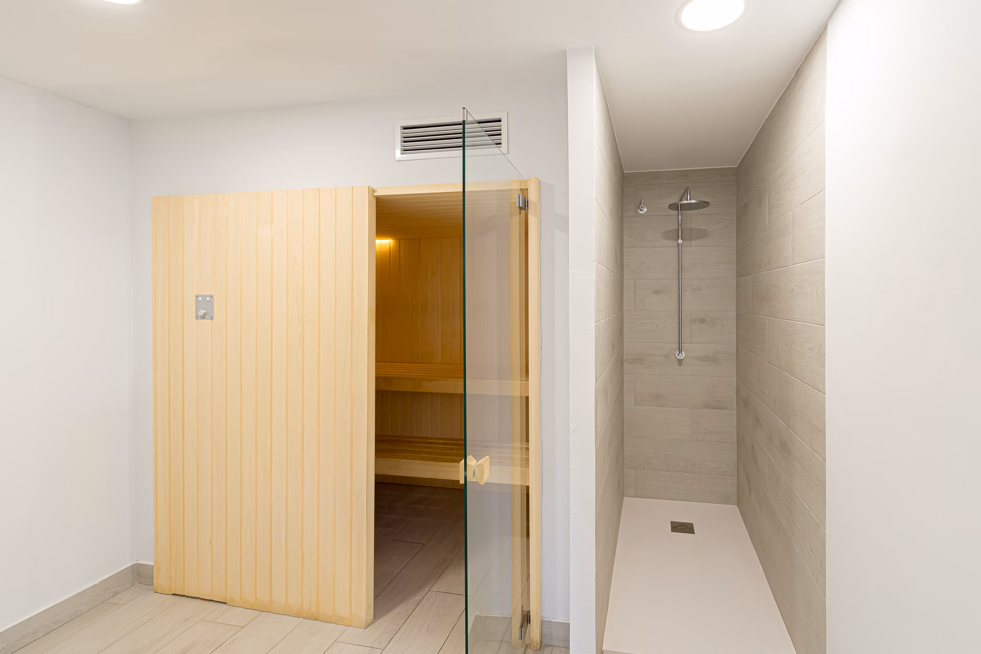 Apartamento esquinero con terraza y jardín de 106 m² — Seascape Resort, Finestrat - 41