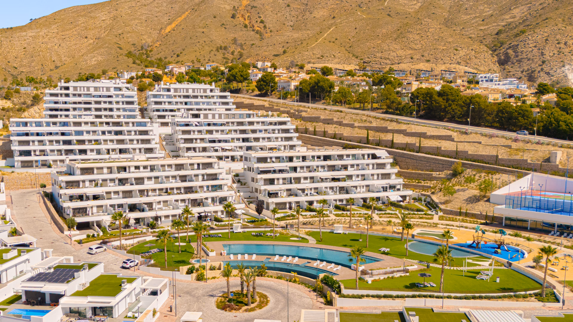 Apartamento esquinero con terraza y jardín de 106 m² — Seascape Resort, Finestrat 1
