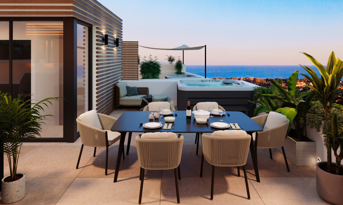 Rooftop dining table on a Serenity Hills solarium with sea outlook