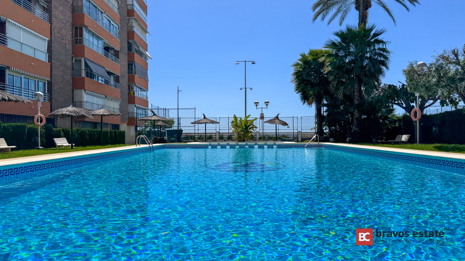 Seafront 2-Bedroom Apartment in El Campello - 23