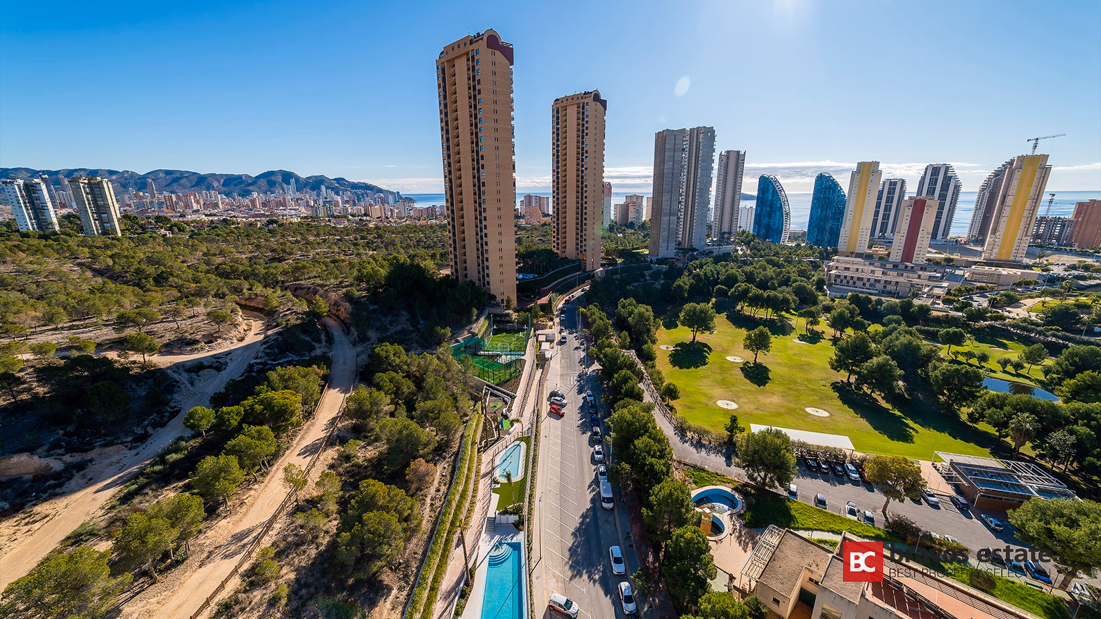 Przestronny apartament z 3 sypialniami w Benidorm - 26