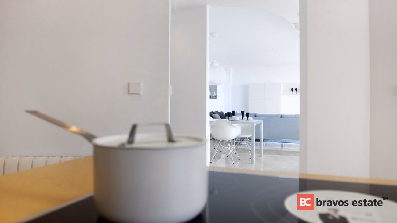 Seafront 6-Bedroom Villa in Altea - 8