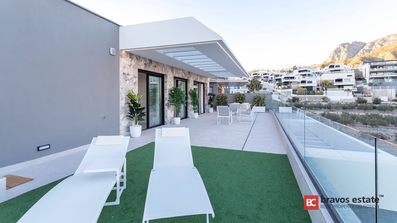 Apartamento Espacioso de 2 Dormitorios en Finestrat - 25