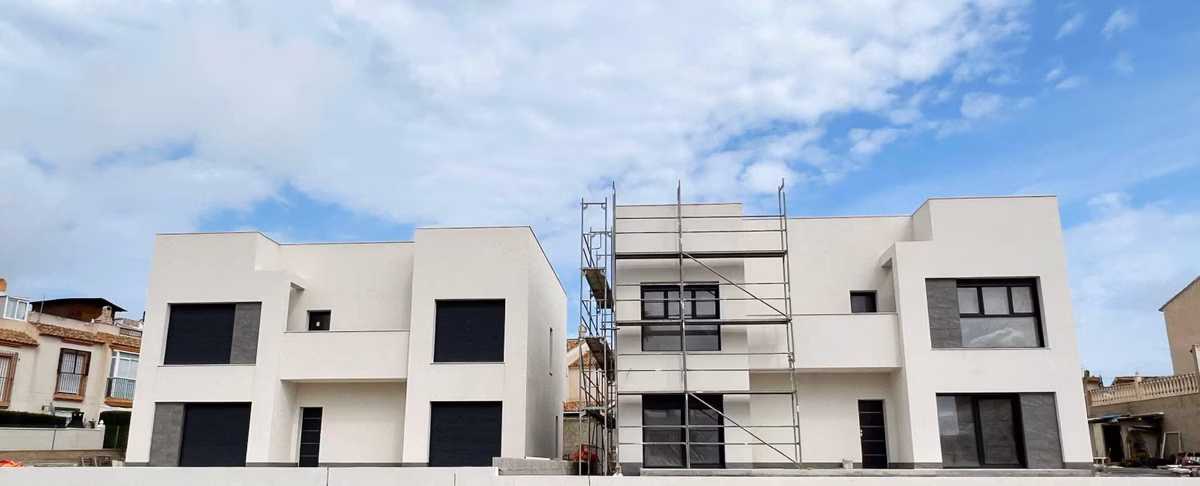 The two villas during the final stage of works