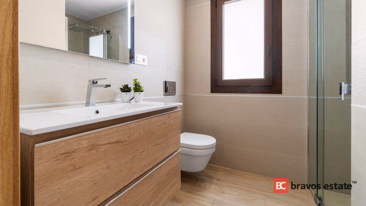 Новое бунгало, 2 спальни в Торревьехе · 131 m² - 6