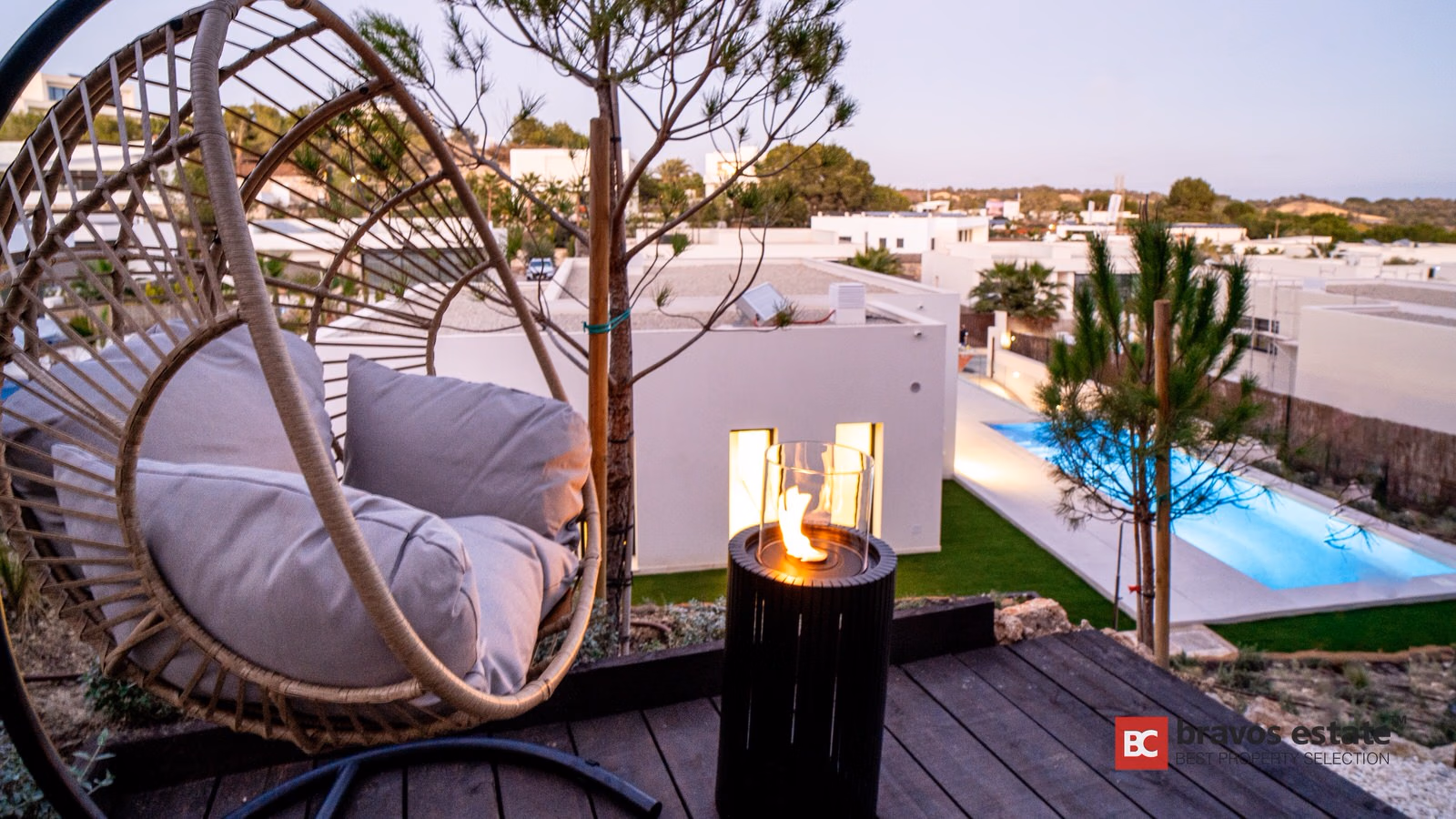 Villa Espaciosa de 3 Dormitorios en Las Colinas · 409 m² - 18