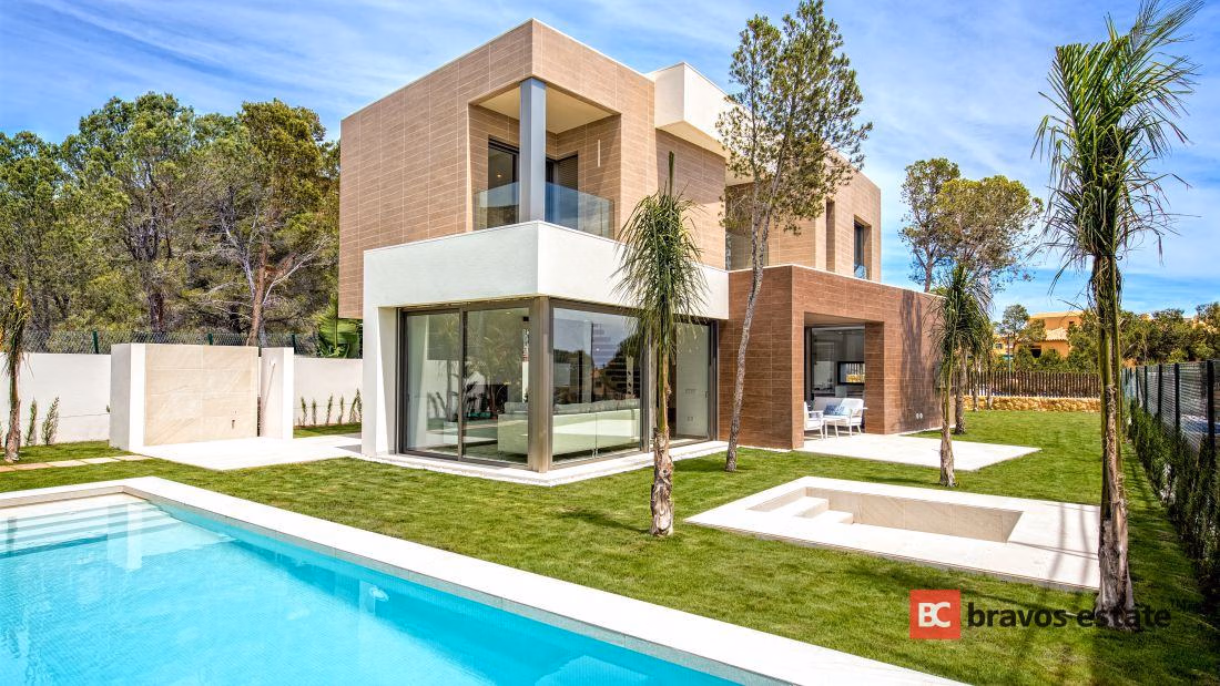 New Build 4-Bedroom Villa in Finestrat · 215 m² - 1