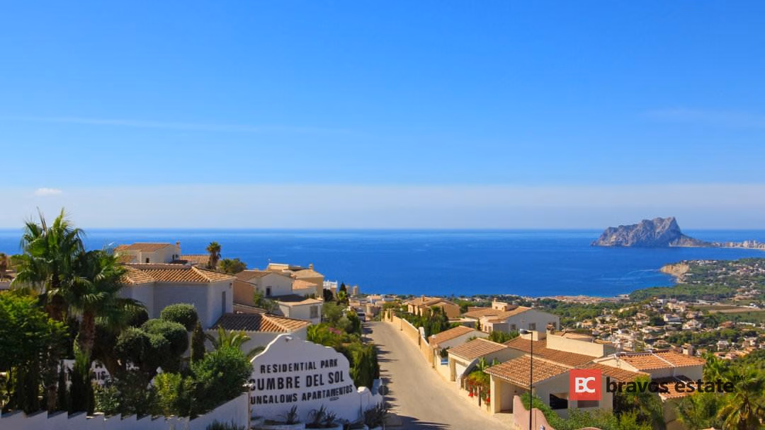 Spacious 3-Bedroom Apartment in Cumbre del Sol - 4