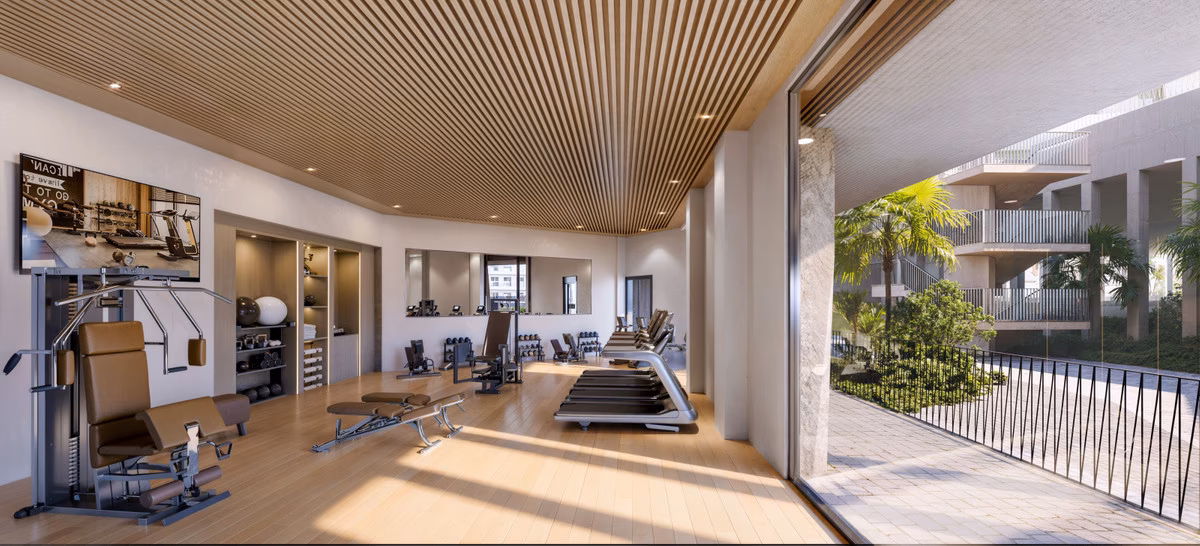 Voll ausgestattetes Innen-Fitnessstudio