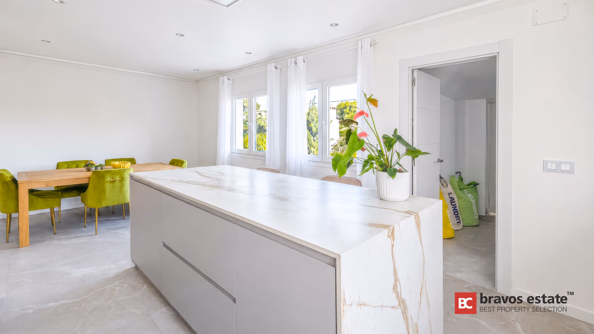 Villa renovada de 7 dormitorios con piscina de agua salada — La Font, San Juan de Alicante - 24
