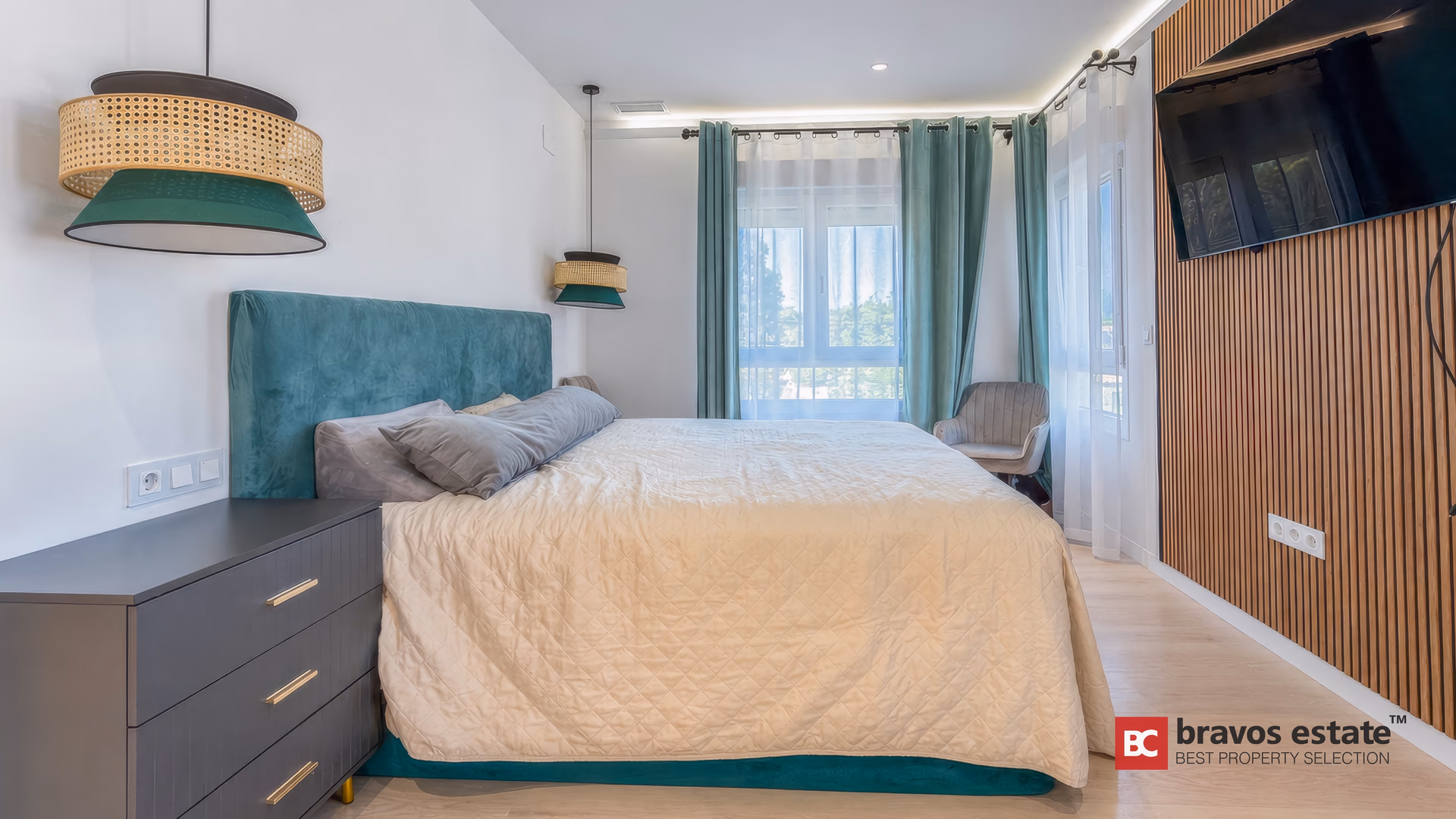 Villa renovada de 7 dormitorios con piscina de agua salada — La Font, San Juan de Alicante - 12