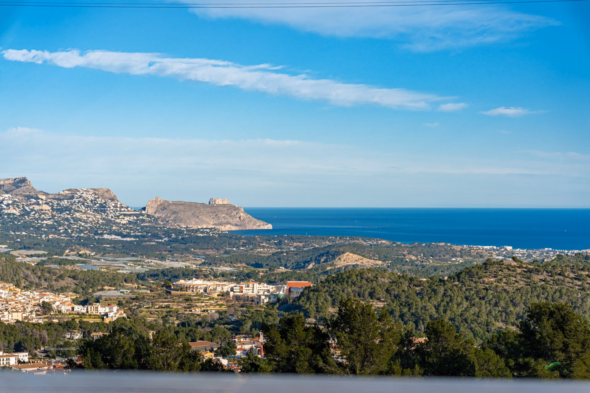 Solarium en toiture avec vue panoramique sur la mer à Villa Marina Baja