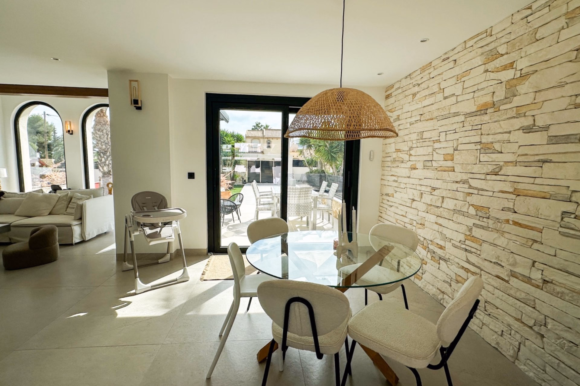 Villamartín — Refurbished 3-Bedroom Detached Villa on a 968 m² Plot - 25