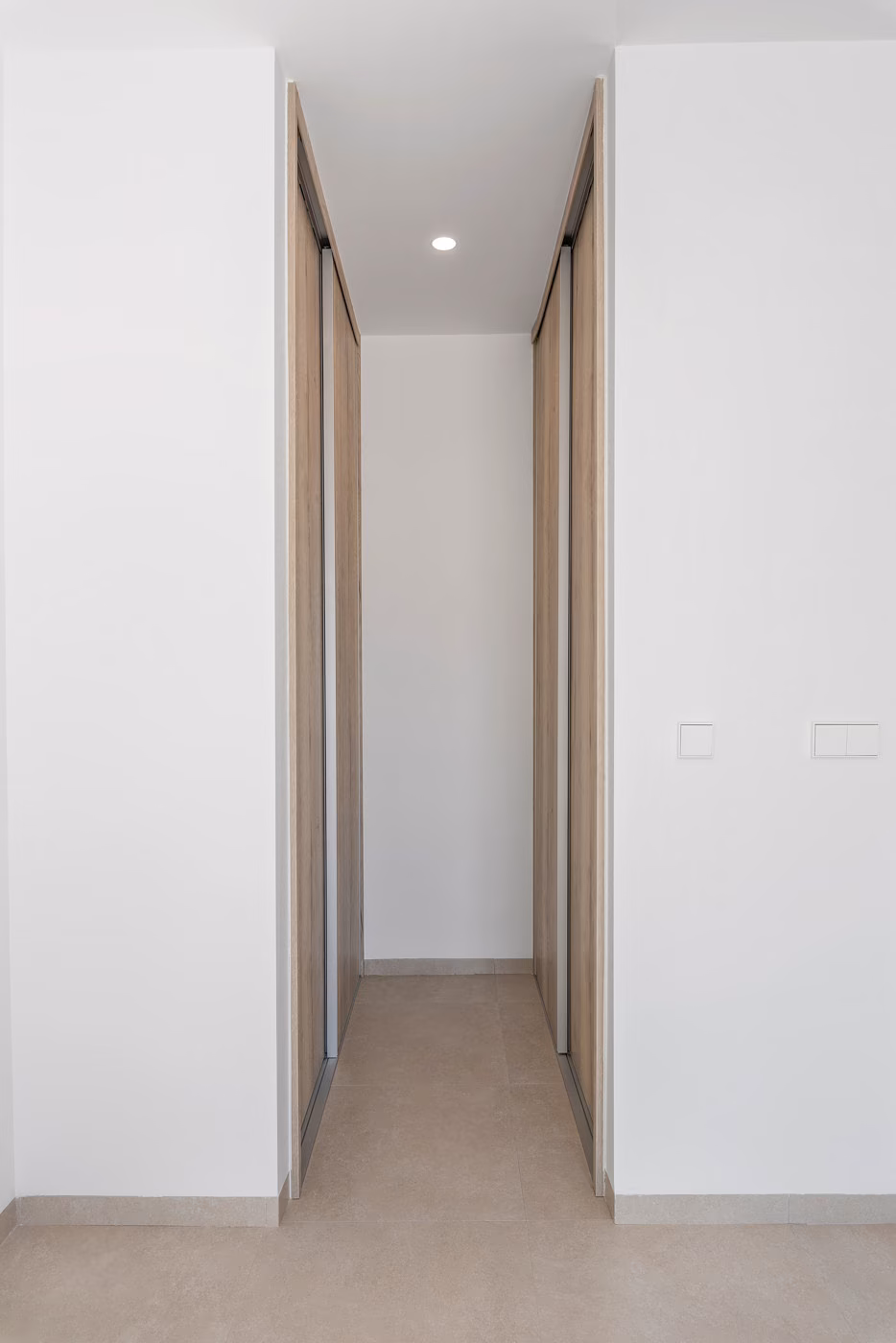 Corridor with built-in wardrobe