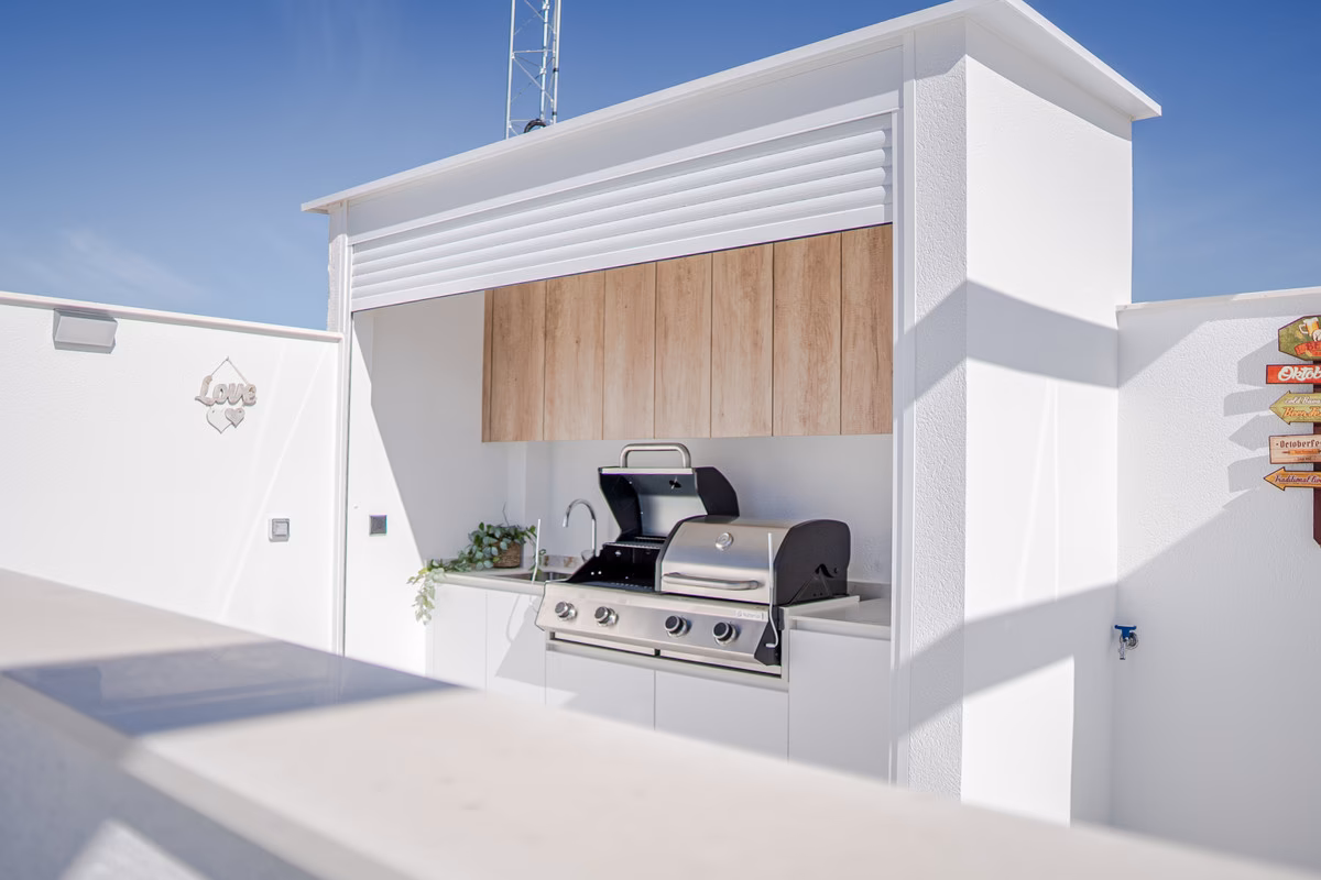 Cocina y zona de comedor