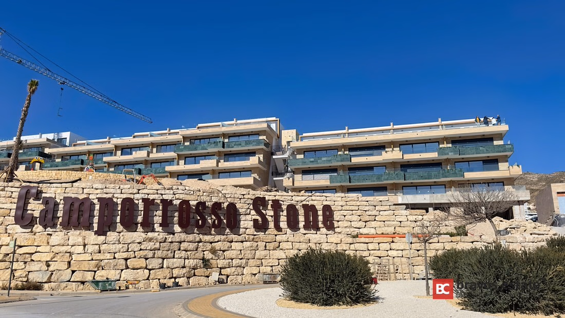 Spacious 3-Bedroom Apartment in Finestrat · 183 m² - 30