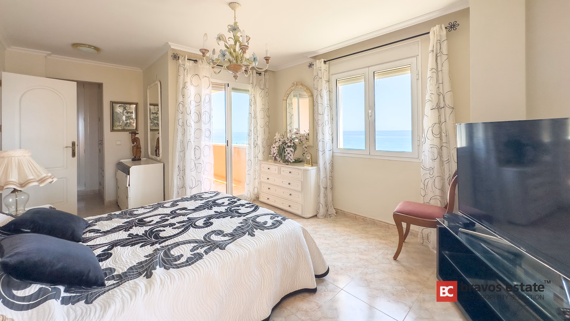 Villa Espaciosa de 5 Dormitorios en El Campello - 16
