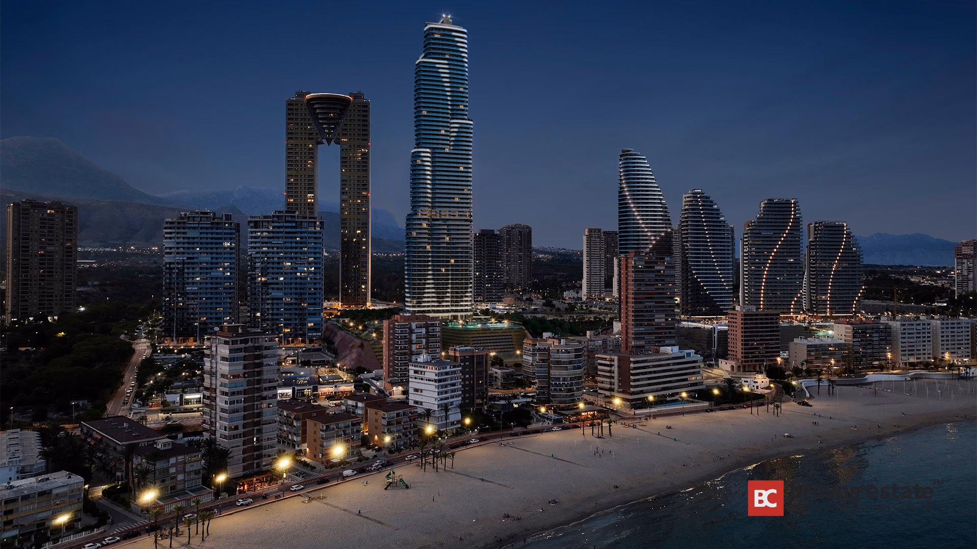 Seafront 2-Bedroom Apartment in Benidorm - 3