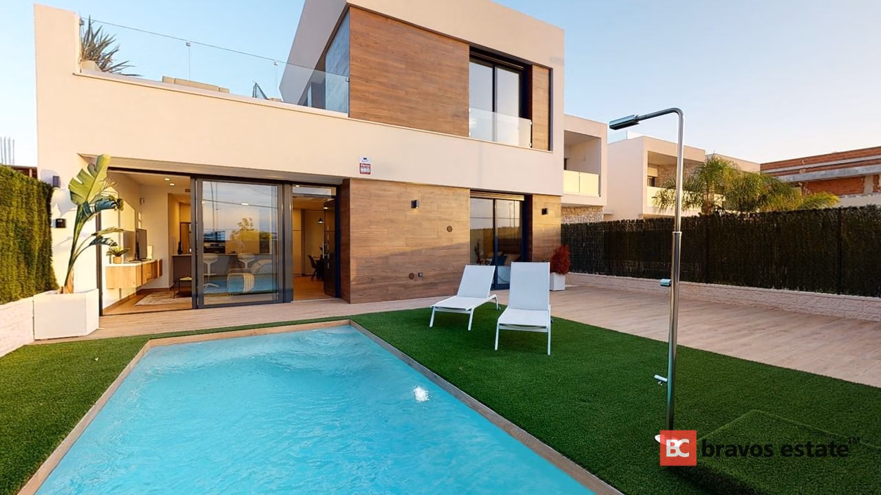 Вилла рядом с морем, 4 спальни в Эль Кампельо - 1