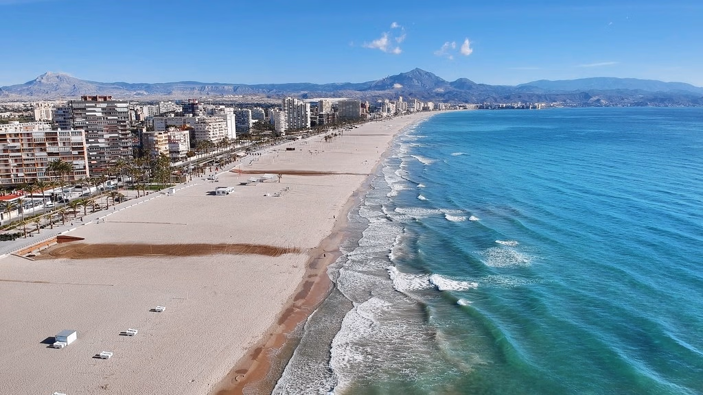 Apartamento de Obra Nueva de 2 Dormitorios en Playa de San Juan · 75 m² - 2