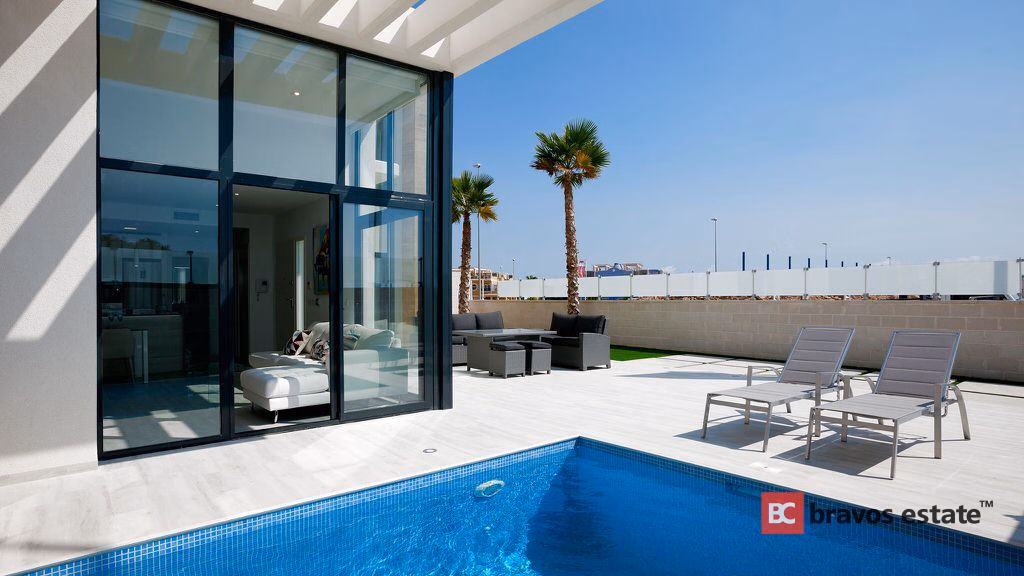New Build 3-Bedroom Villa in Cabo Roig · 131 m² - 8