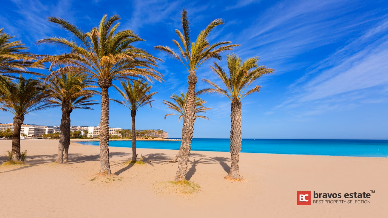 Beachside 3-Bedroom Apartment in Javea - 19