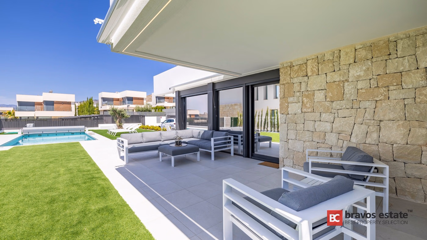 Geräumige Villa mit 4 Schlafzimmern in Finestrat - 16