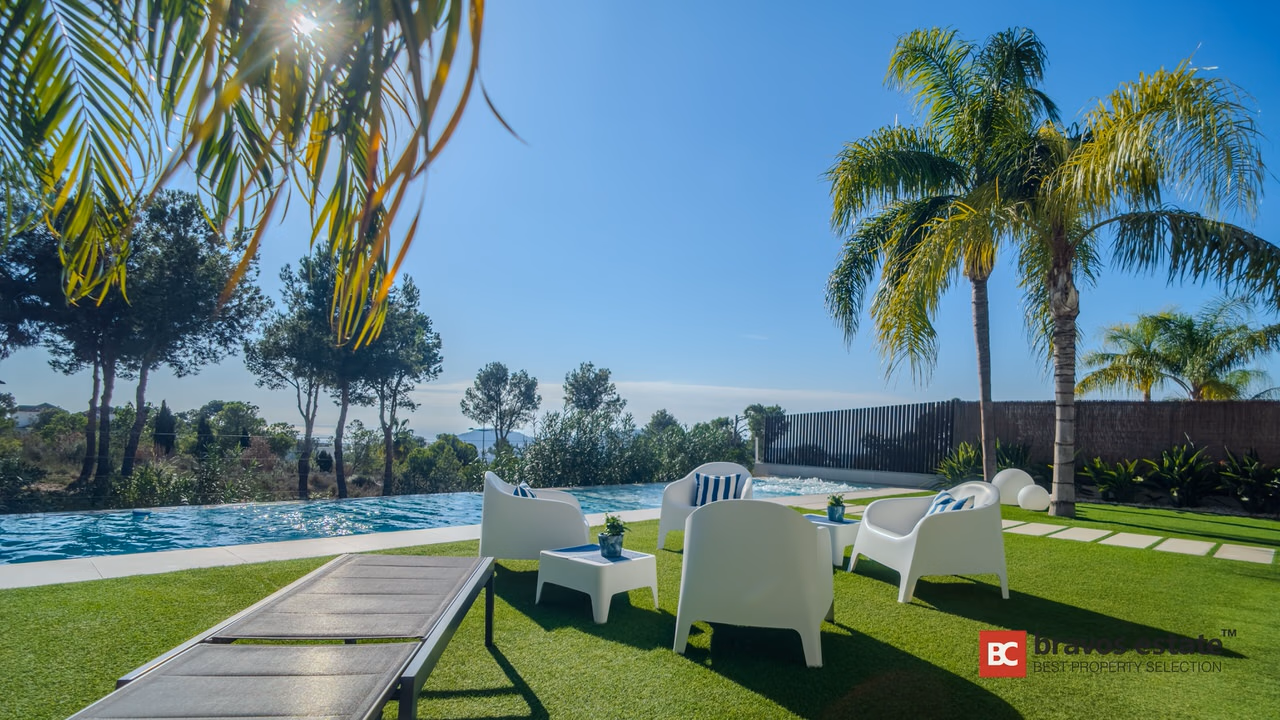 Spacious 3-Bedroom Villa in Finestrat - 3