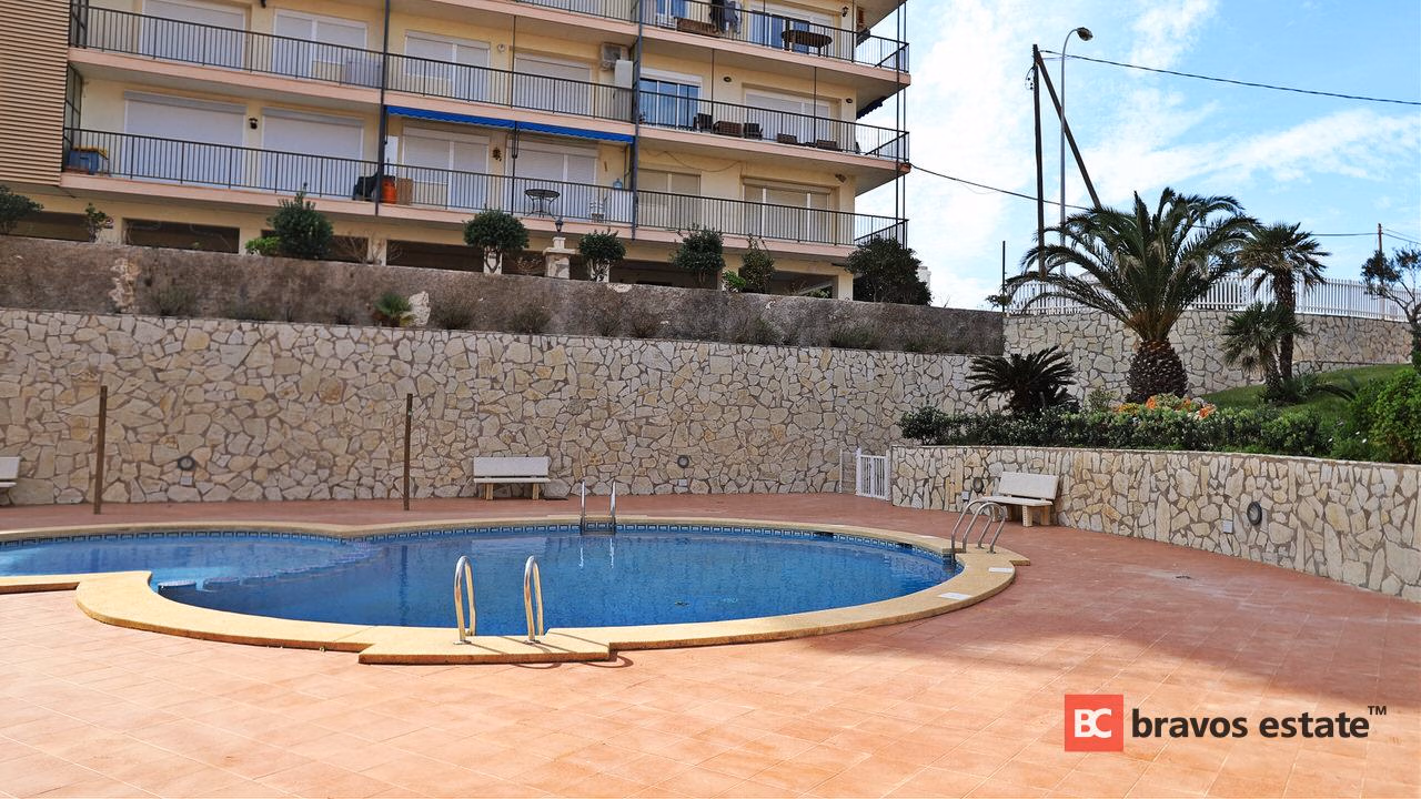 Beachside 2-Bedroom Apartment in Alicante - 13