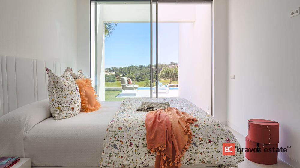 New Build 4-Bedroom Villa in Las Colinas · 236 m² - 10